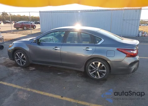 2017 Nissan Altima 2.5 Sr z USA, uszkodzony, nr VIN 1N4AL3AP0HC159979